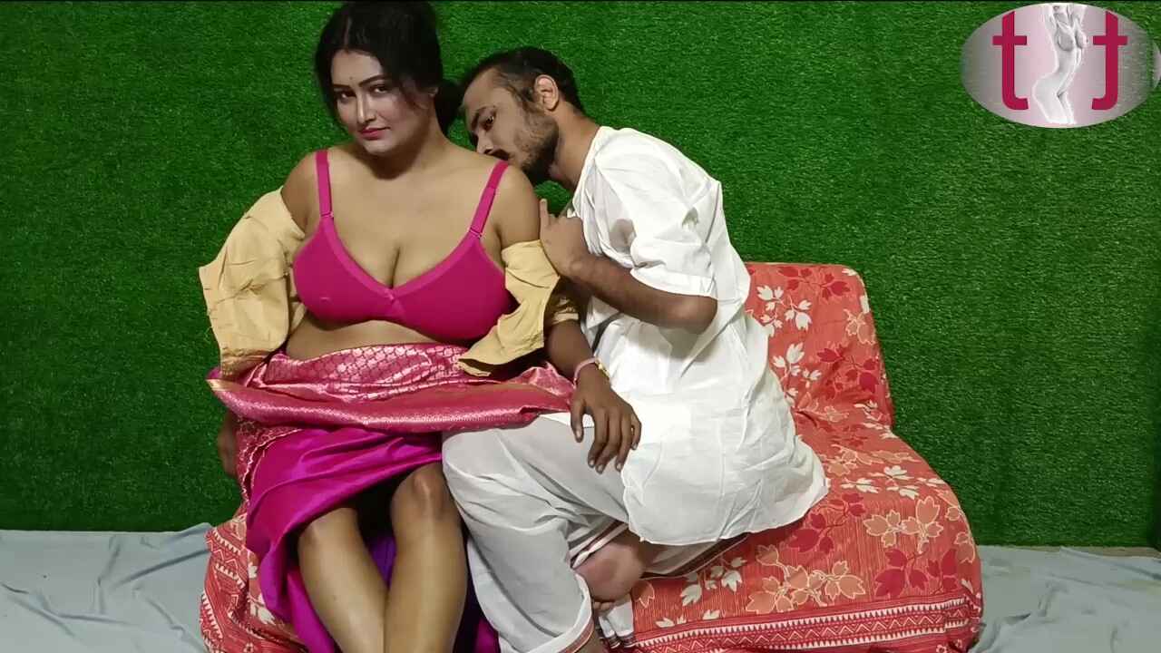 sucharita in saree topless topper sex video Free Porn Video